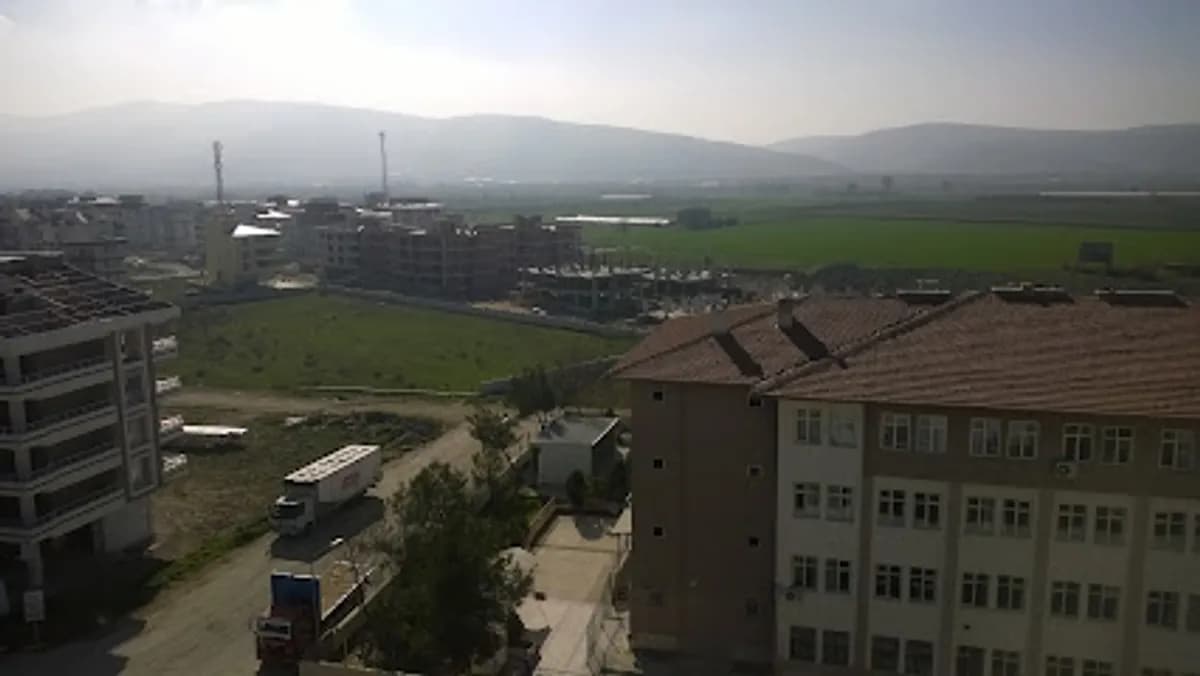 Cumhuriyet İlkokulu ve Ortaokulu - Fotoğraf