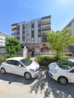 Kırmızı Otobüs Anaokulu Gaziemir Şubesi - Photo