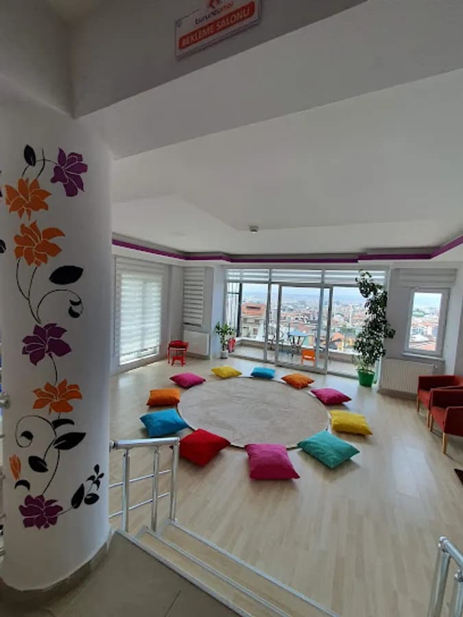 Özel Turuncu Mor Anaokulu - Fotoğraf