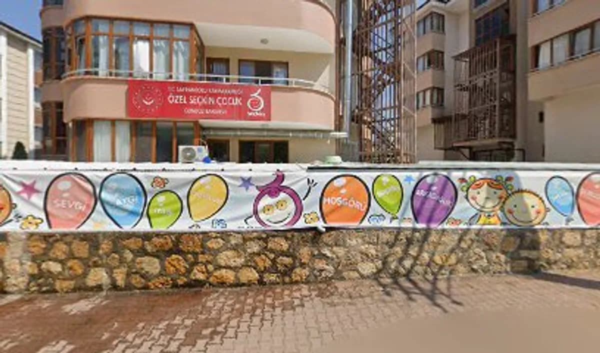 Seçkin Çocuk Kulübü - Photo