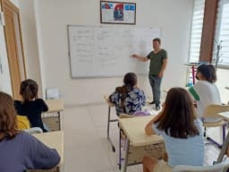 Gökkuşağı Eğitim Kurumu - Photo