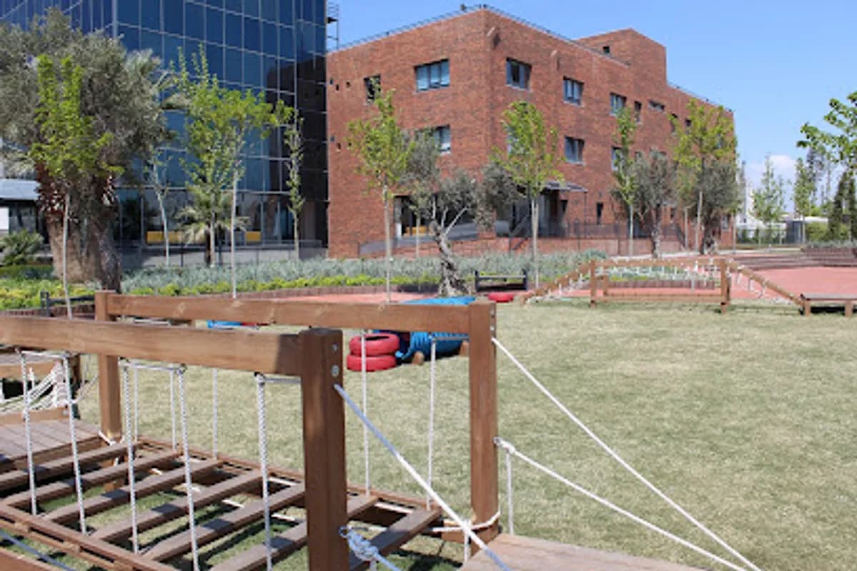 Dokuz Eylül Koleji Gaziemir Kampüsü - Fotoğraf