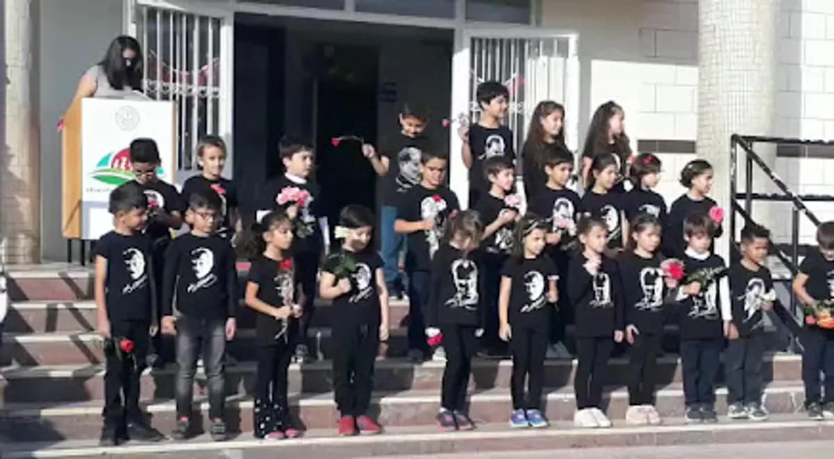 Aliağa Cumhuriyet İlkokulu - Fotoğraf