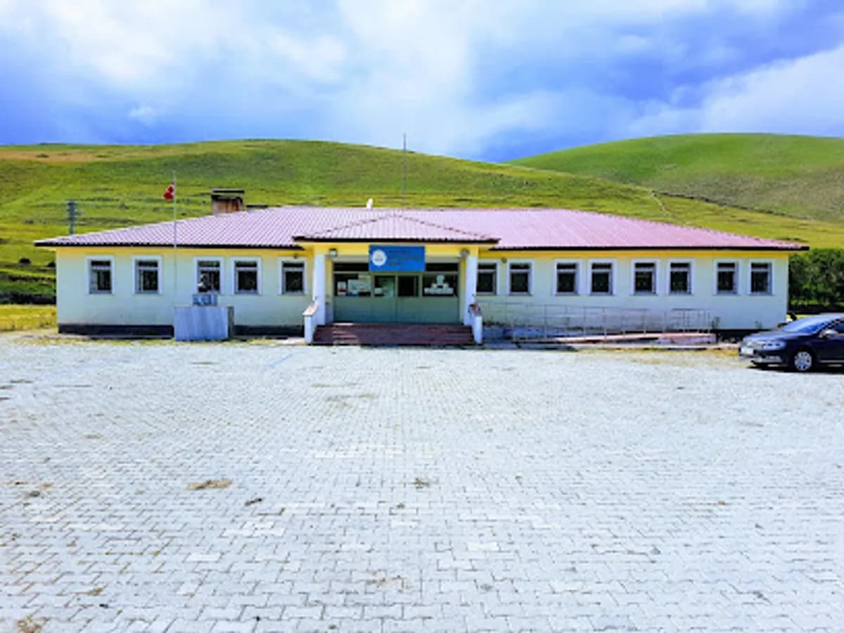 Şehit Er Cevdet Çelenk İlkoğretim Okulu - Fotoğraf