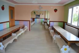 Bergama Özel Kırmızı Gül Anaokulu - Fotoğraf