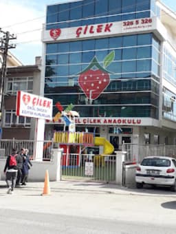 Kırmızı Çilek Kreş ve Anaokulu - Fotoğraf